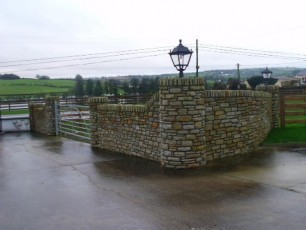 Natural Stone Masonry Walls & Pillars built by Stonemasons Tmcstoneworks based in Strabane County Tyrone Northern Ireland (17)